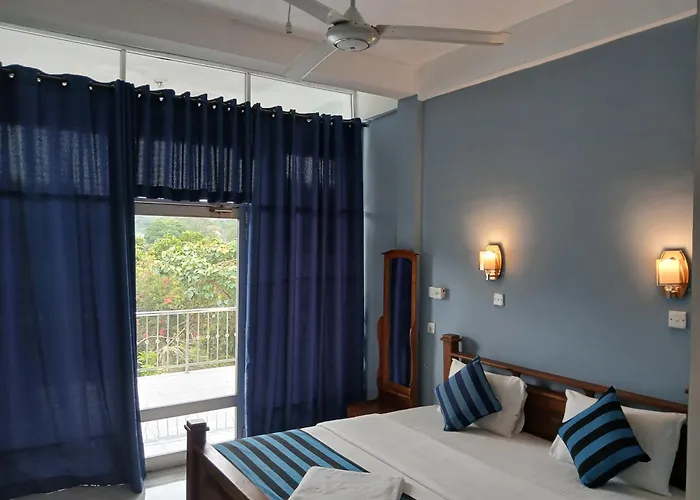 Green Peak - Mountain View Hotel & Restaurant